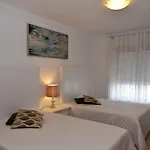 7 Saias - Centro בית הארחה 3*